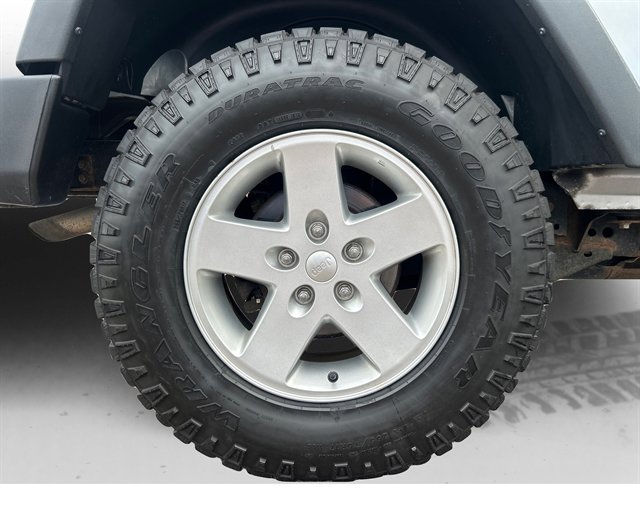 Used 2015 Jeep Wrangler Unlimited Sport w/ Quick Order Package 24S AWD/4WD image 16
