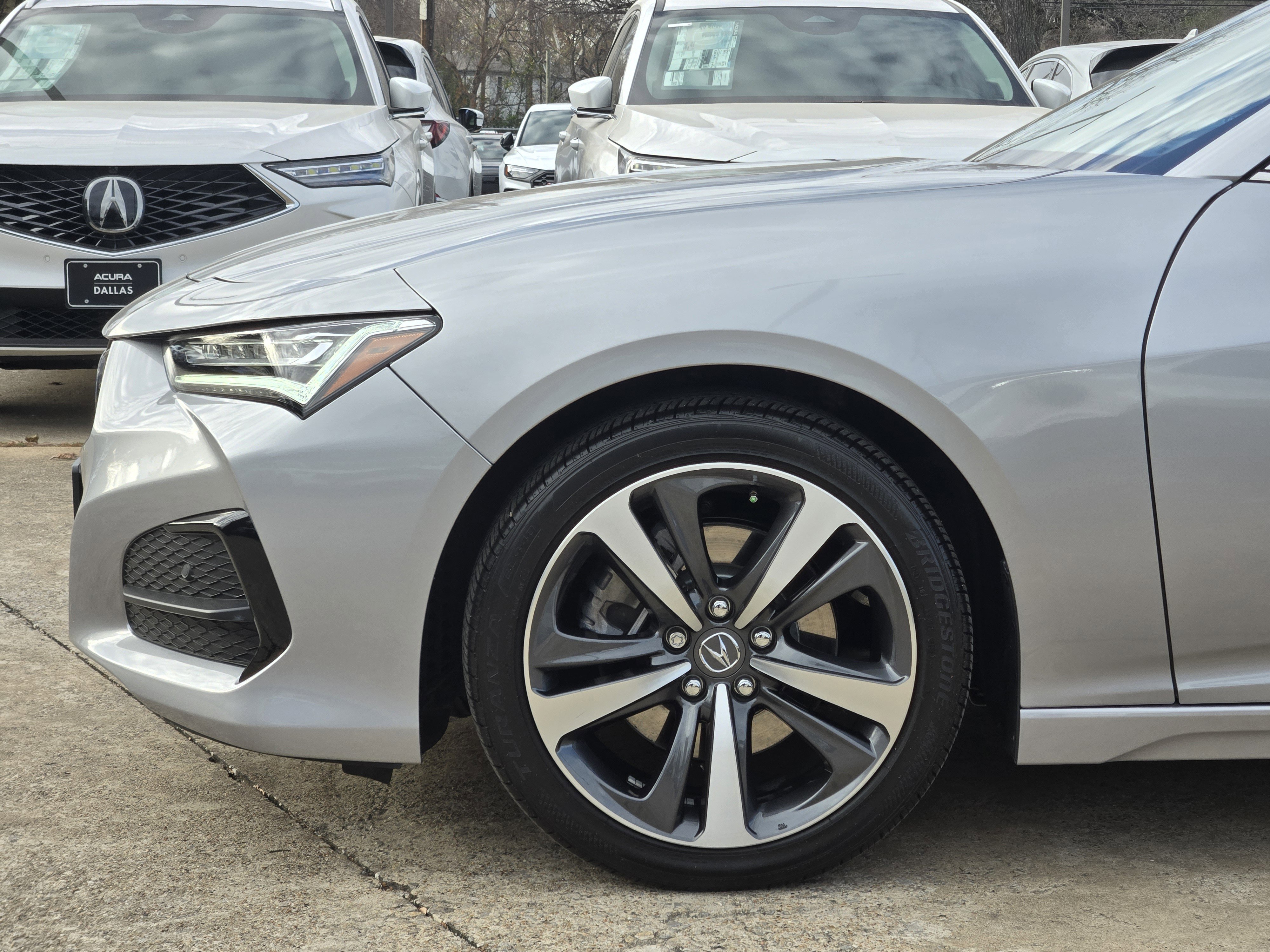 Certified 2025 Acura TLX w/ Technology Package image 10