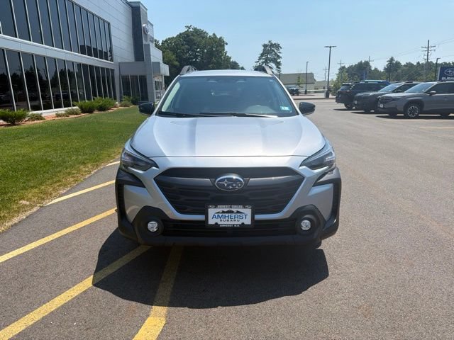 Used 2025 Subaru Outback Premium AWD/4WD image 2
