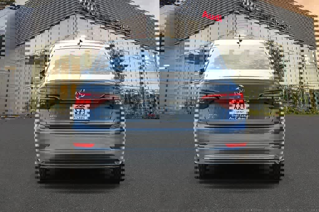 Used 2020 Volkswagen Jetta S w/ Driver Assistance Package image 3