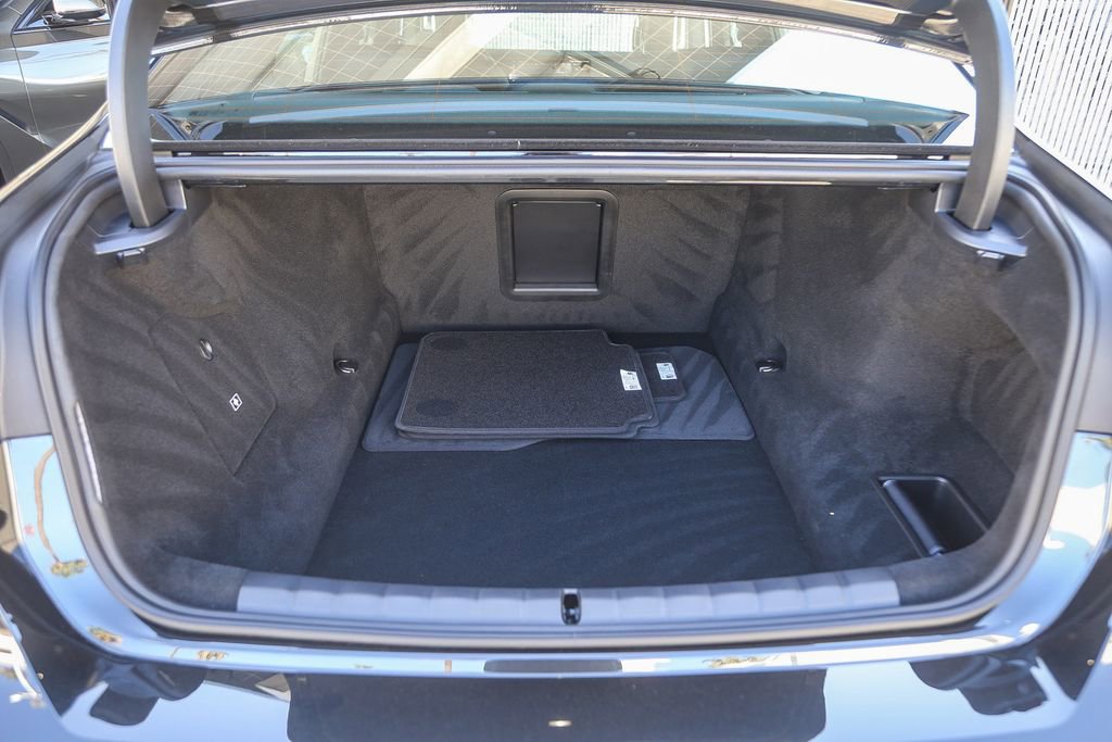 Used 2026 BMW 750e xDrive w/ Premium Package AWD/4WD image 22