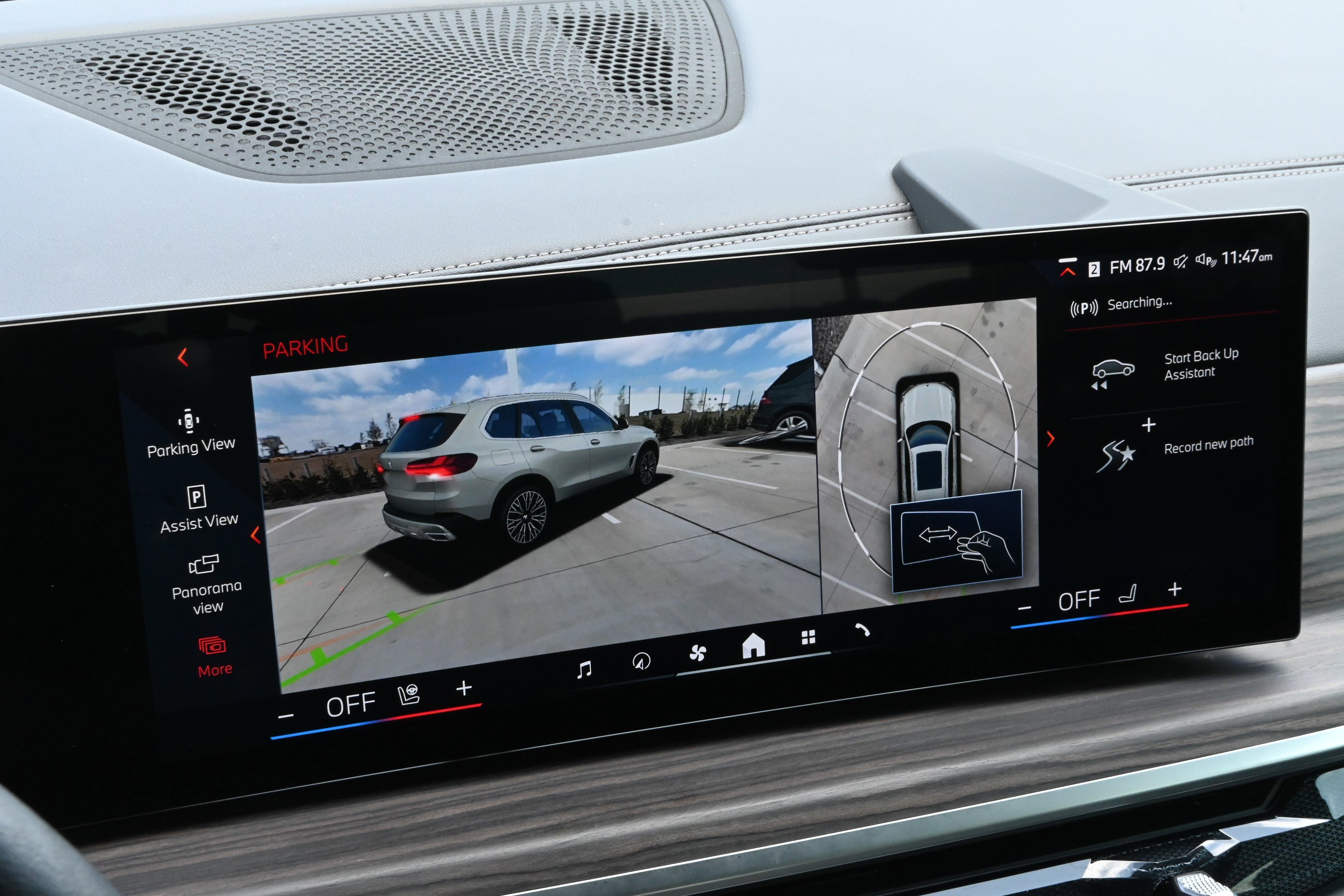 Certified 2025 BMW X5 xDrive40i w/ Premium Package image 32