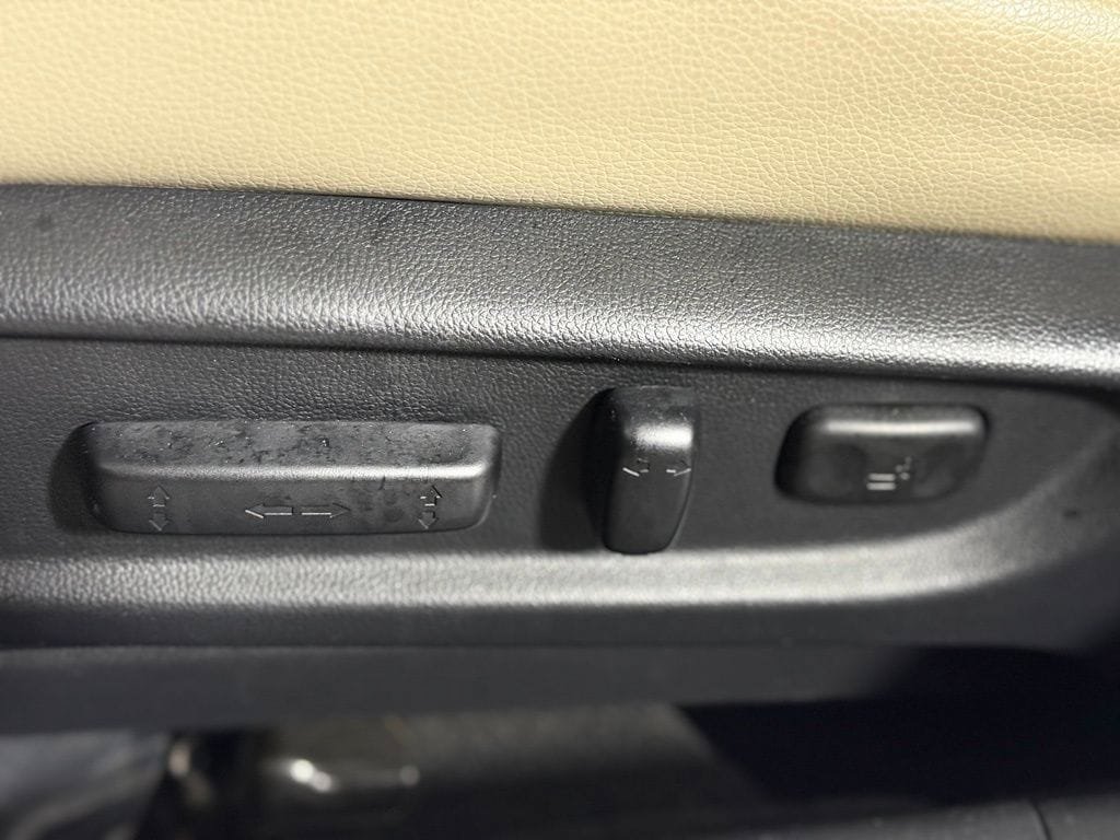 Used 2013 Honda Accord EX-L image 21