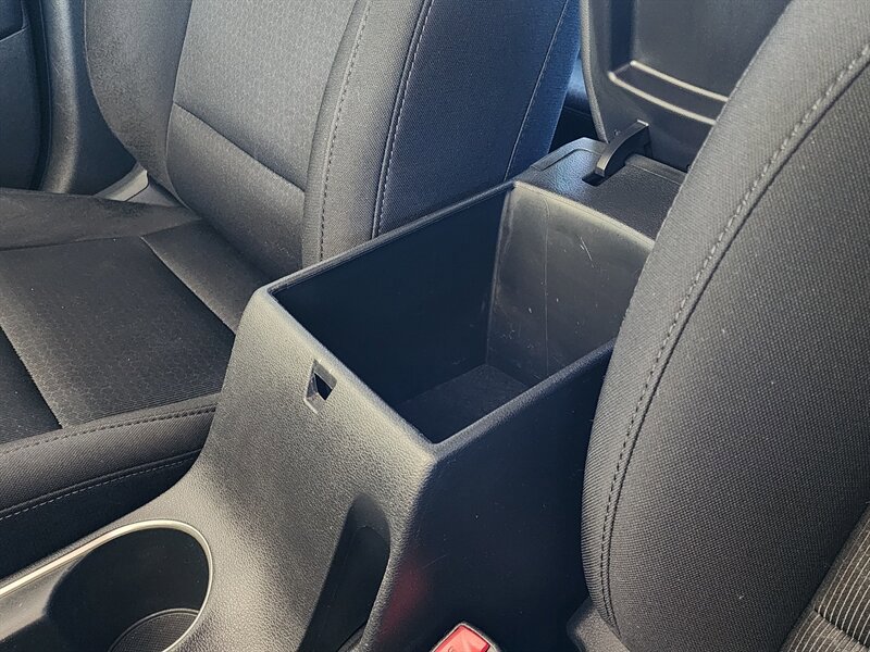 Used 2018 Hyundai Elantra SEL FWD image 47
