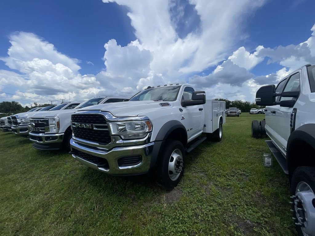Used 2023 RAM 4500 SLT w/ Quick Order Package 2YG SLT RWD image 4