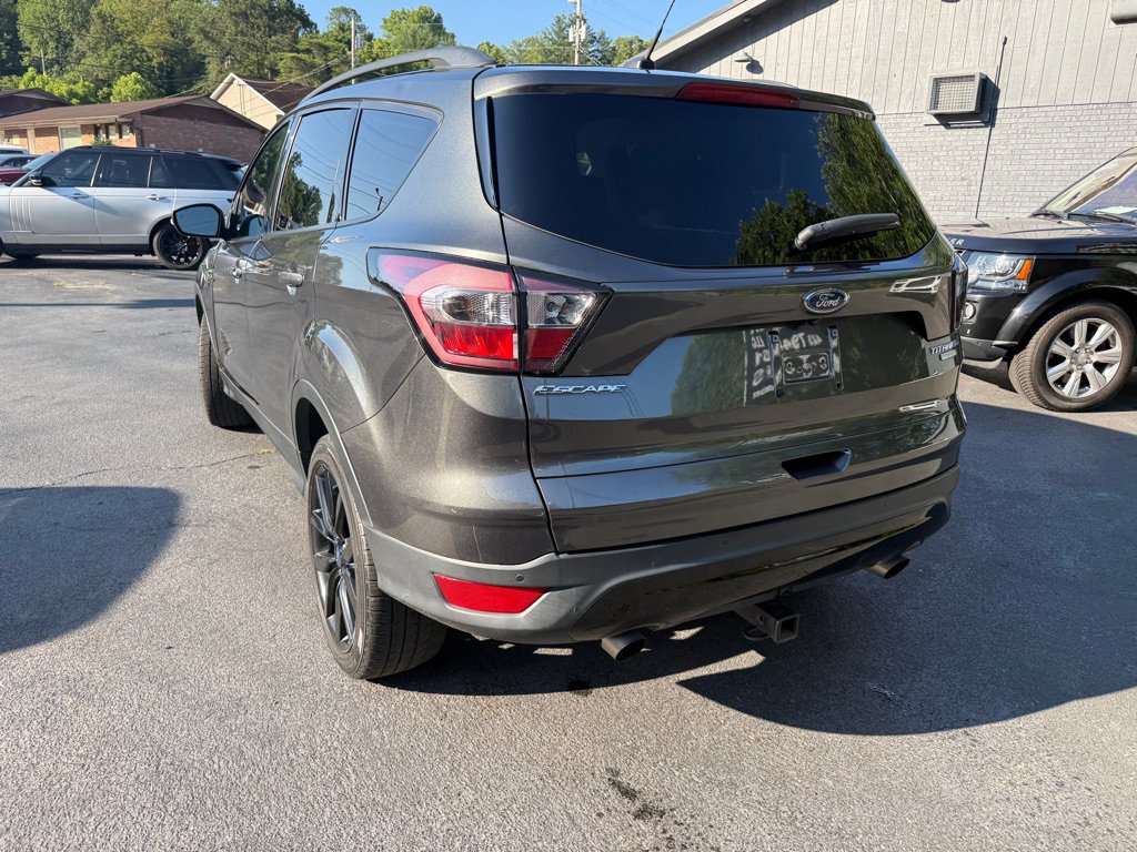 Used 2017 Ford Escape Titanium image 31