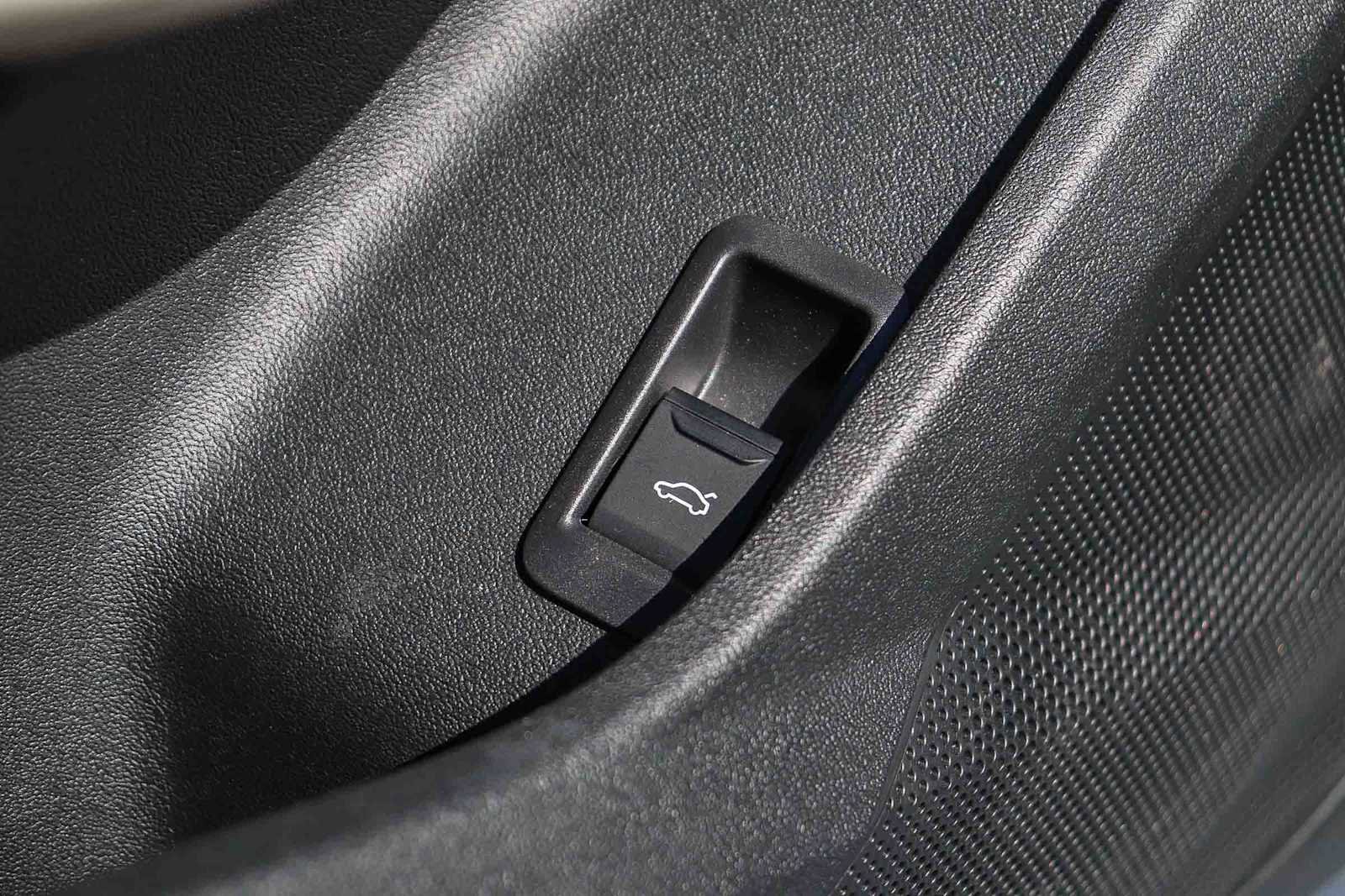 Used 2025 Audi A5 2.0T Premium w/ Convenience Package image 27