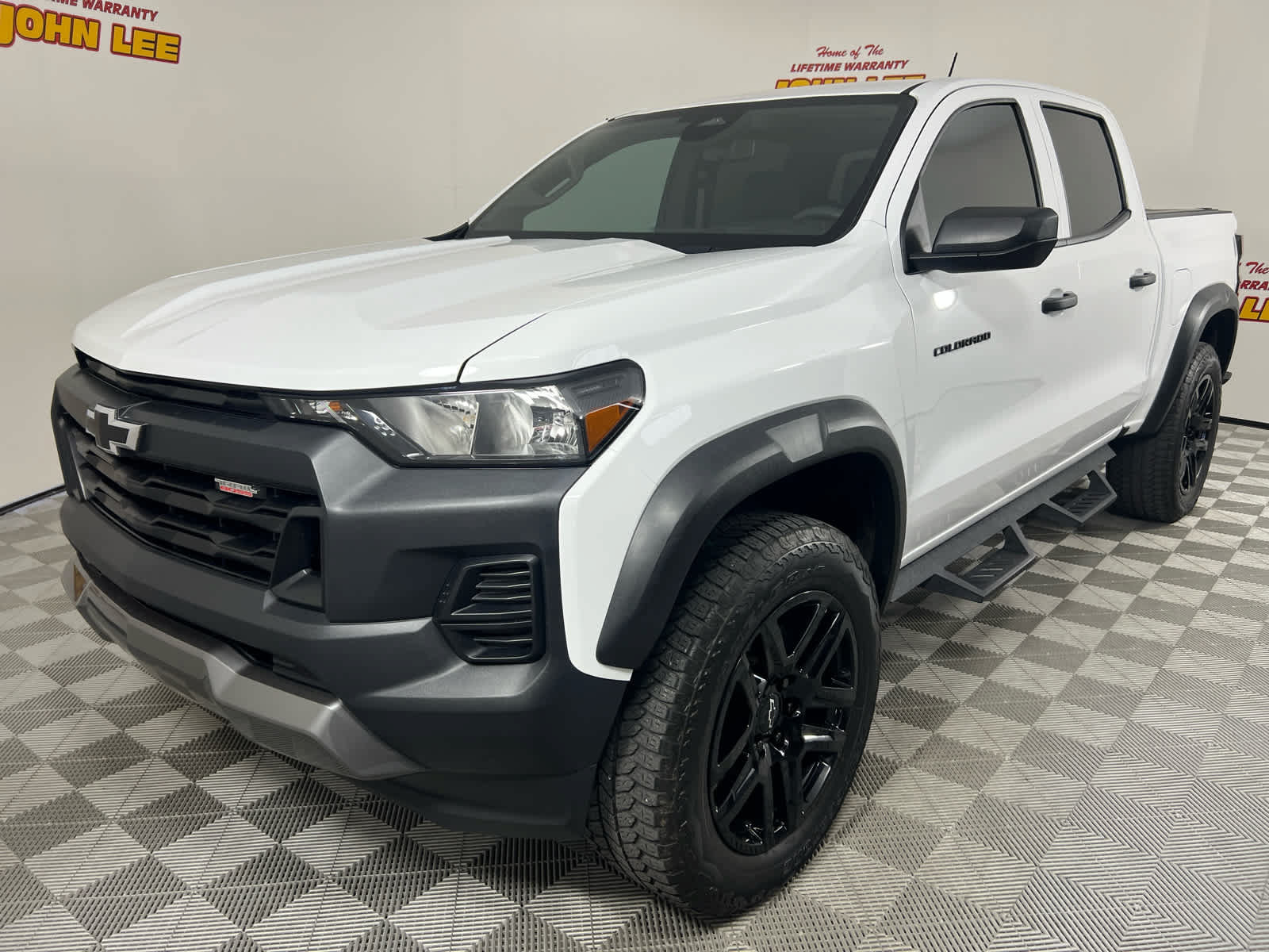 Used 2024 Chevrolet Colorado Trail Boss w/ Advanced Trailering Package