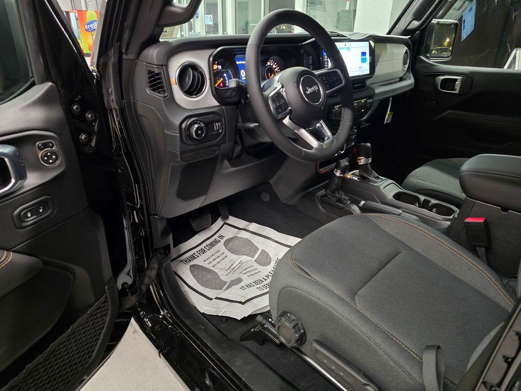 New 2026 Jeep Wrangler Unlimited Sahara AWD/4WD image 14