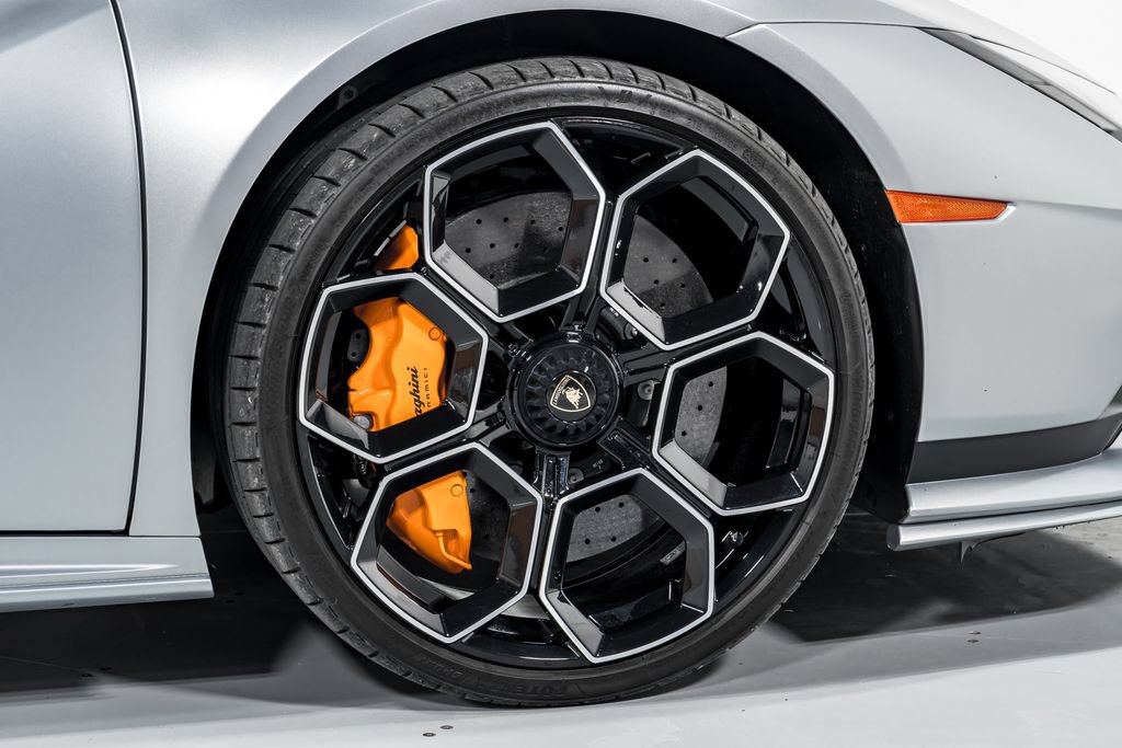 Used 2023 Lamborghini Huracan Tecnica RWD image 46