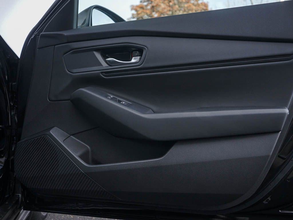 New 2025 Honda Accord SE image 8