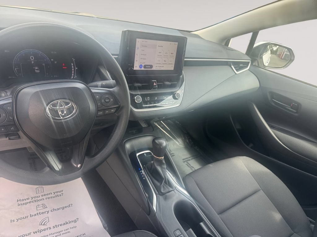 Used 2026 Toyota Corolla LE w/ LE Premium Package FWD image 10