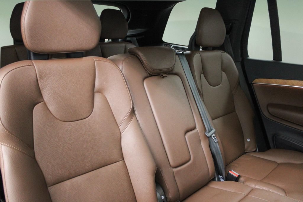 Used 2023 Volvo XC90 B6 Plus w/ Protection Package Premier AWD/4WD image 28
