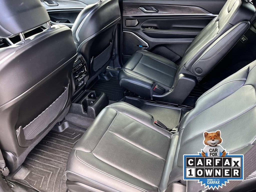 Used 2022 Jeep Grand Cherokee L Overland w/ Luxury Tech Group IV image 18