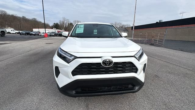 Used 2023 Toyota RAV4 LE image 8