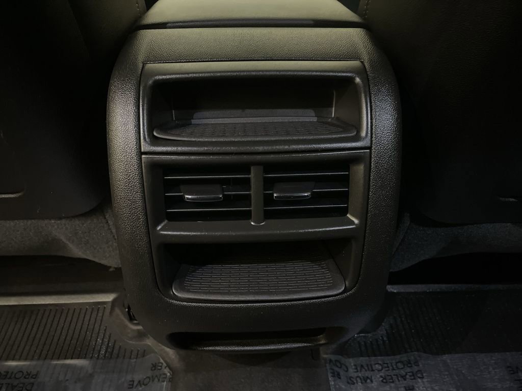 Used 2024 Cadillac XT5 Luxury w/ LPO, Floor Liner Package AWD/4WD image 13