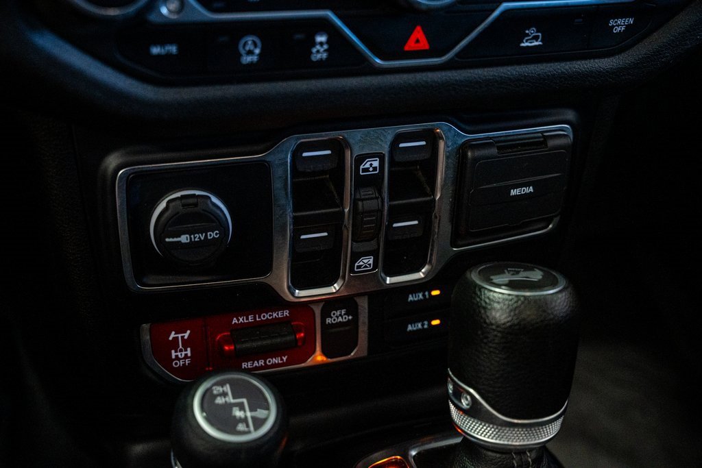 Used 2024 Jeep Wrangler Willys image 46