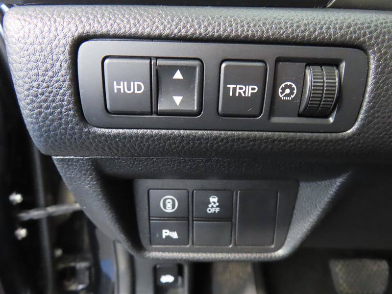 Used 2018 Honda Accord Touring image 16