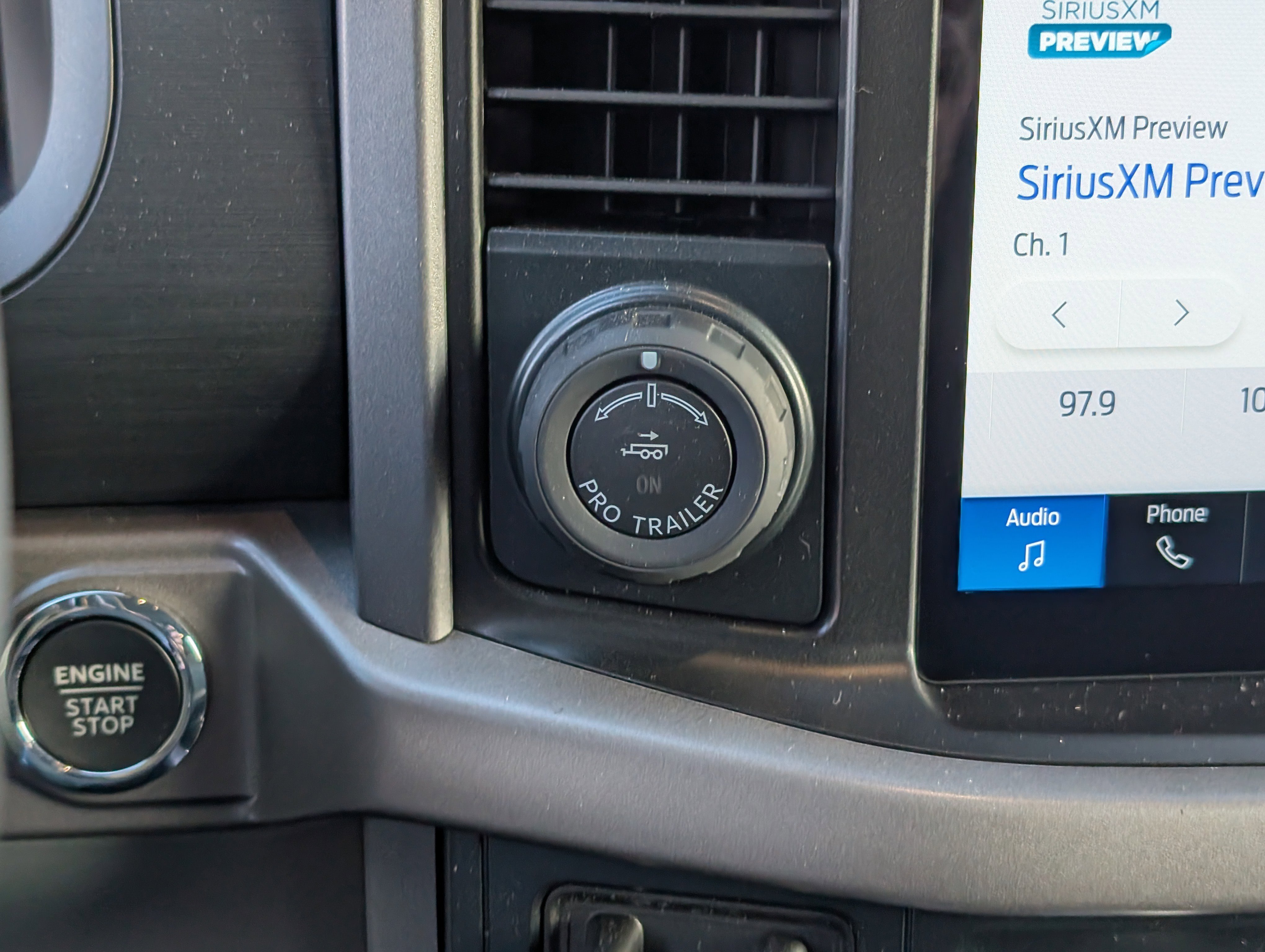 New 2025 Ford F150 XLT w/ Equipment Group 302A MID image 22