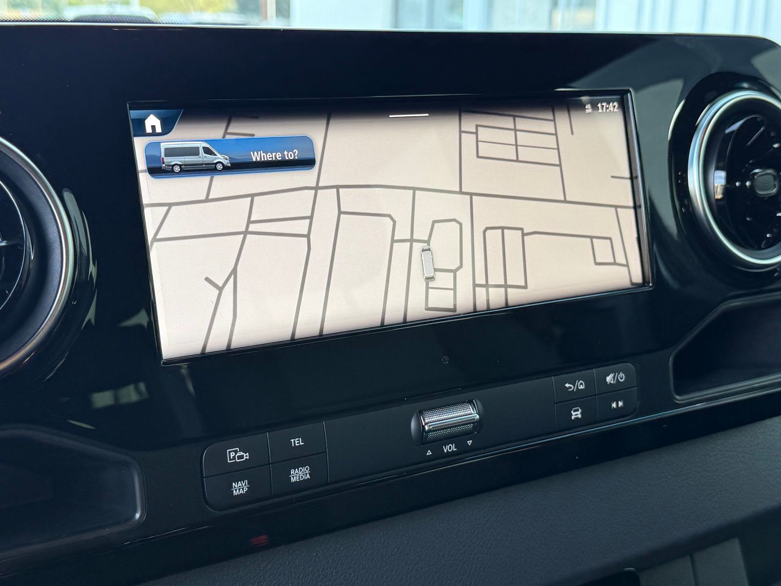 New 2025 Mercedes-Benz Sprinter 2500 image 25