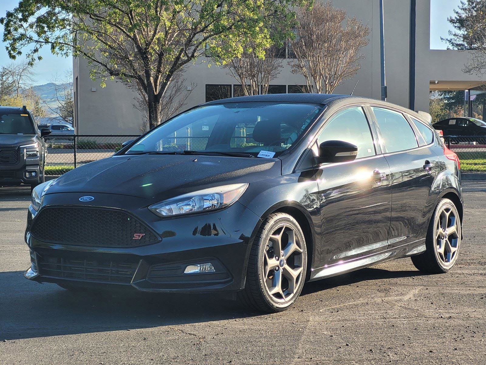 Used 2018 Ford Focus ST image 10