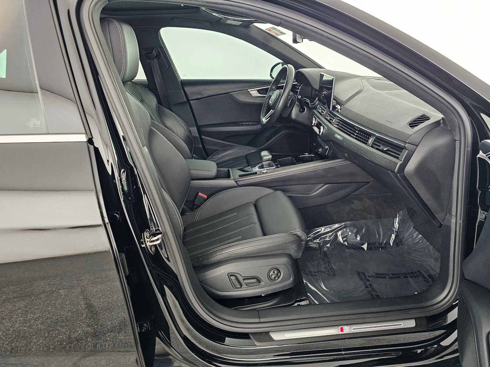 Used 2021 Audi A4 2.0T Premium Plus w/ Premium Plus Package image 10