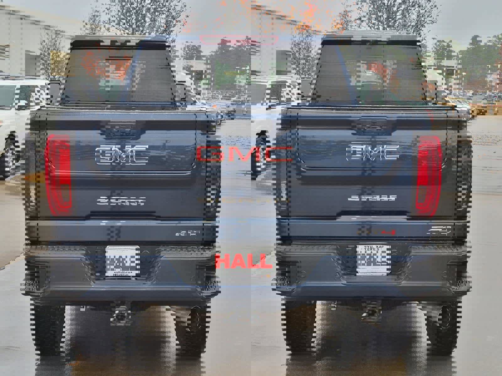 Used 2023 GMC Sierra 2500 AT4 w/ AT4 Preferred Package image 5