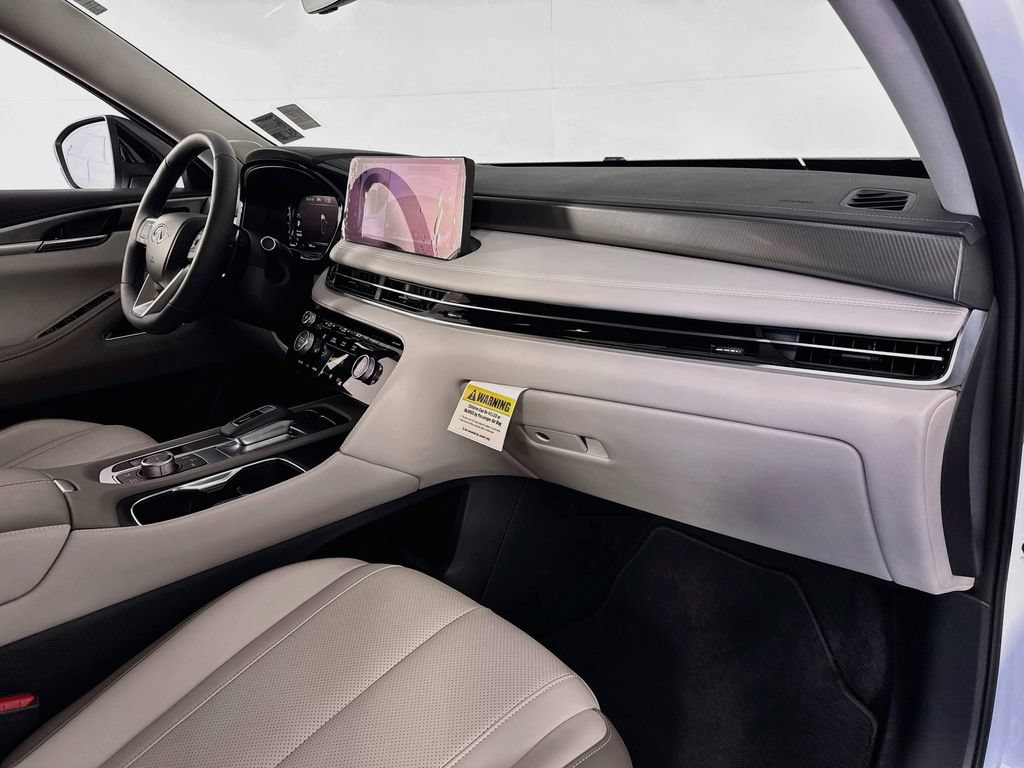 Used 2026 INFINITI QX60 Luxe w/ Cargo Package FWD image 32