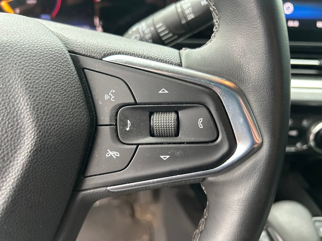 Used 2025 Chevrolet Trax LT w/ Driver Confidence Package FWD image 18