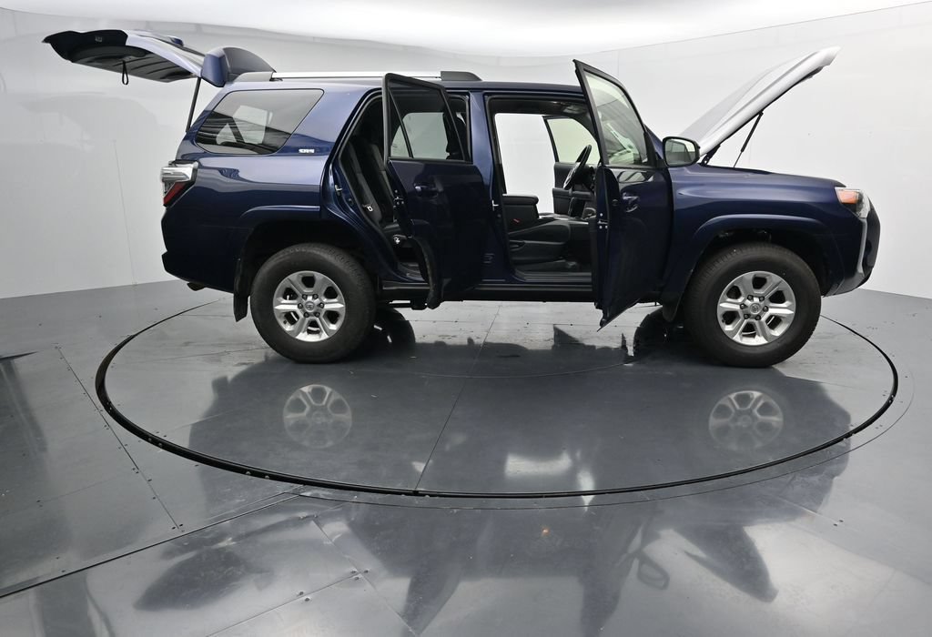 Used 2024 Toyota 4Runner SR5 AWD/4WD image 27