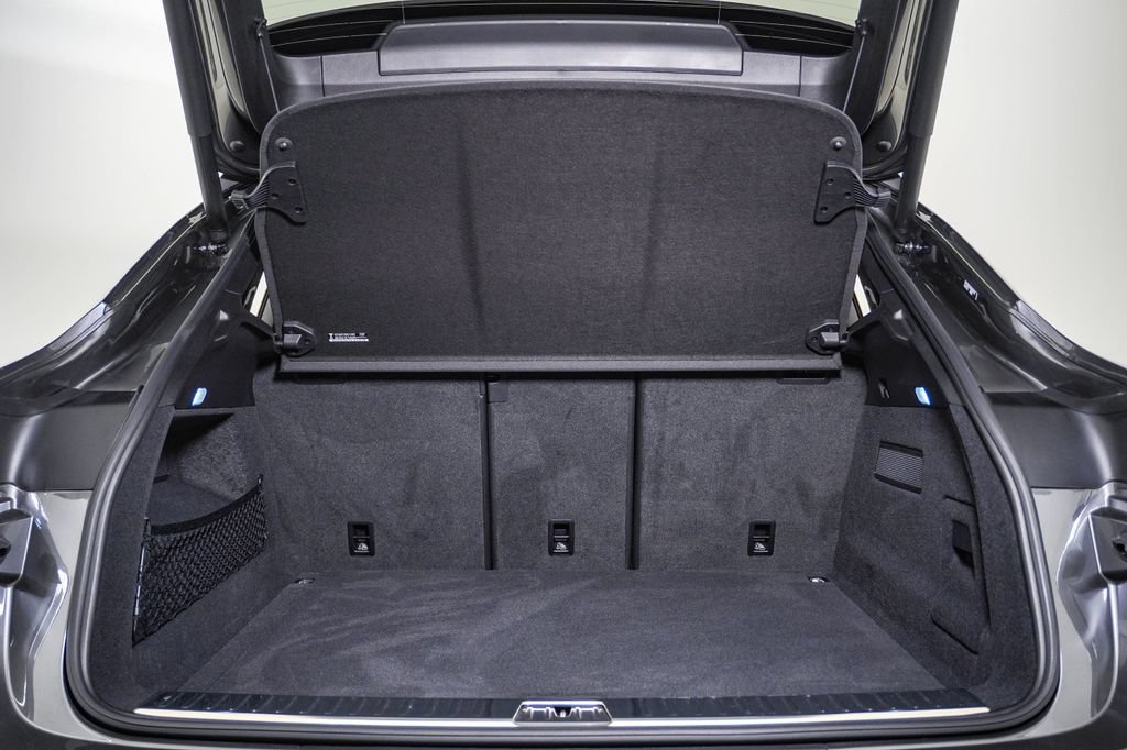 Certified 2025 Porsche Cayenne Coupe AWD/4WD image 28