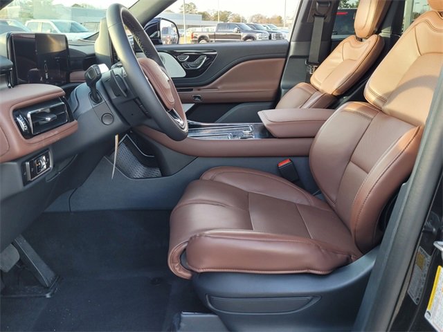 New 2025 Lincoln Aviator Reserve w/ Equipment Group 201A image 14