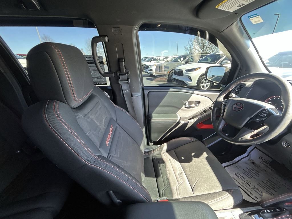 Used 2024 Nissan Frontier PRO-4X w/ Off-Road Protection Package image 10