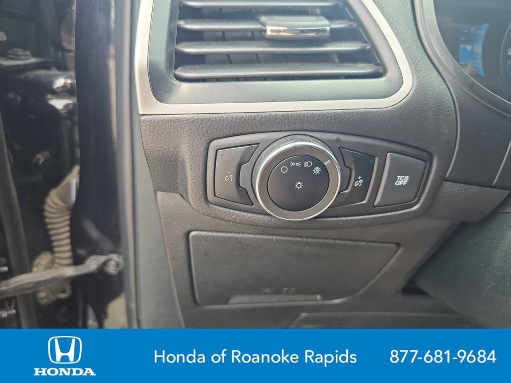 Used 2024 Ford Edge SEL AWD/4WD image 29