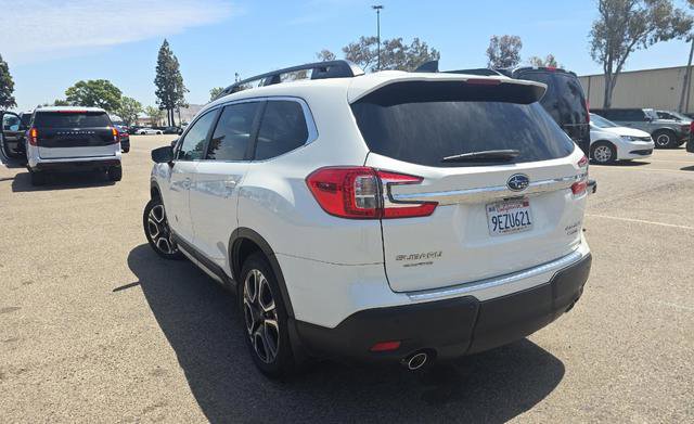 Used 2023 Subaru Ascent Limited w/ Technology Package AWD/4WD image 6