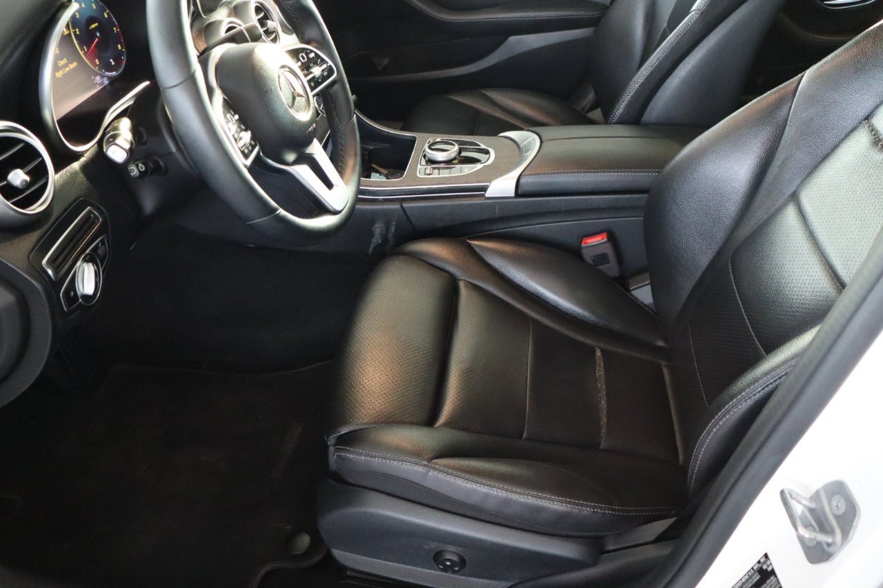 Used 2019 Mercedes-Benz C 300 4MATIC Sedan image 13