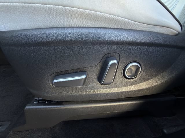 Used 2025 Hyundai Palisade SEL FWD image 23