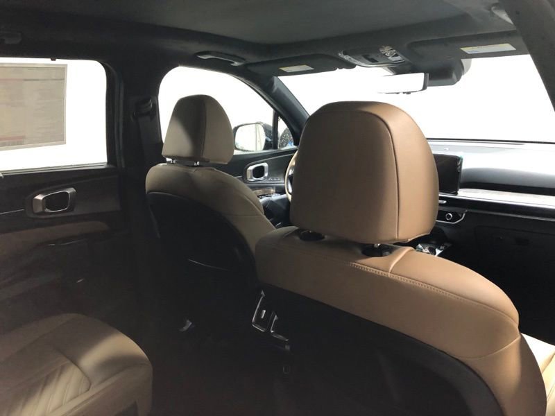 New 2026 Kia Sorento SX Prestige w/ Olive Brown Leather Package image 12
