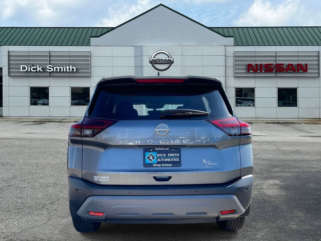 Used 2023 Nissan Rogue S image 5