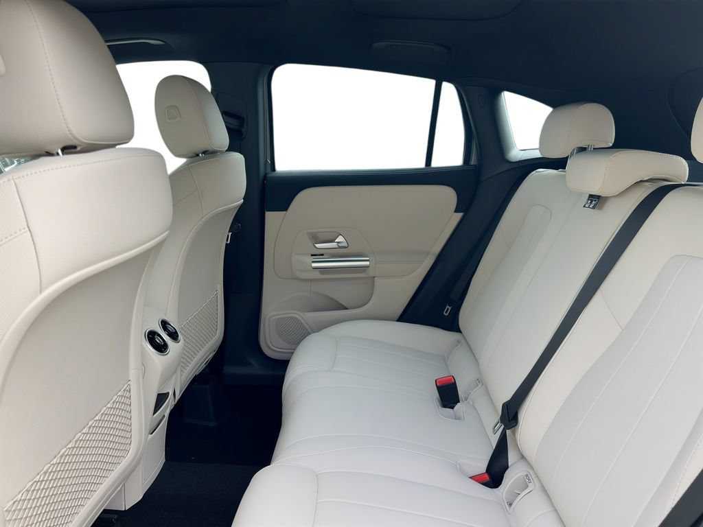 New 2026 Mercedes-Benz GLA 250 4MATIC image 7