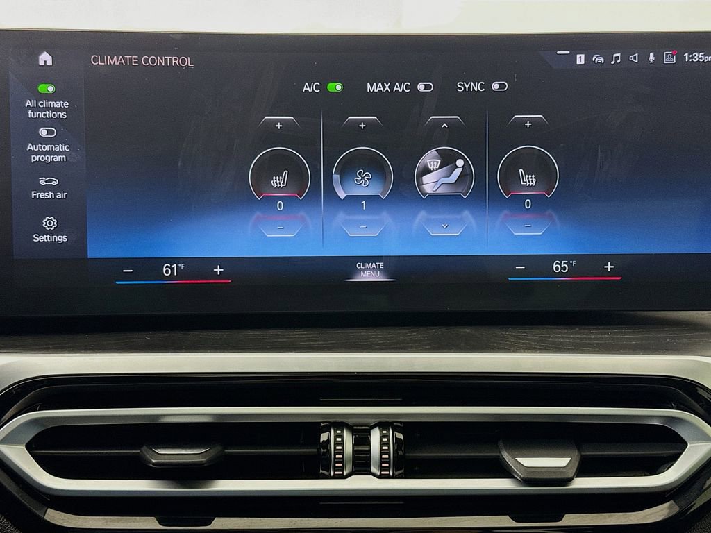 Used 2023 BMW 330i Sedan w/ Driving Assistance Package image 18