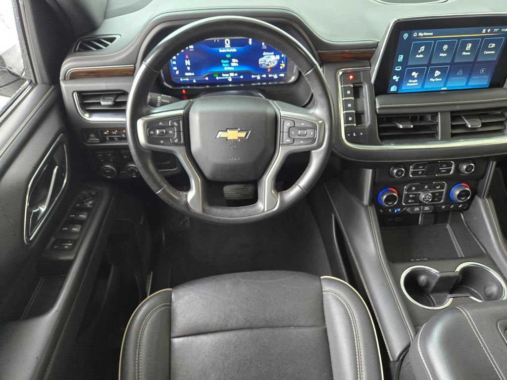 Used 2023 Chevrolet Suburban Premier AWD/4WD image 16