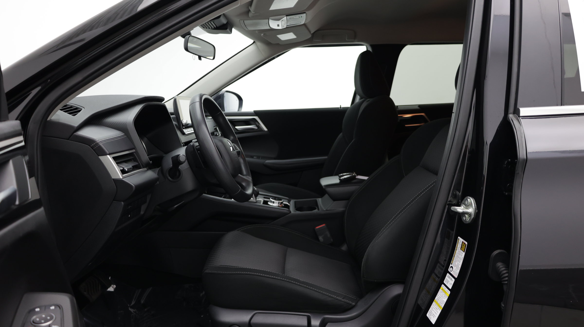 Used 2024 Mitsubishi Outlander ES FWD image 16