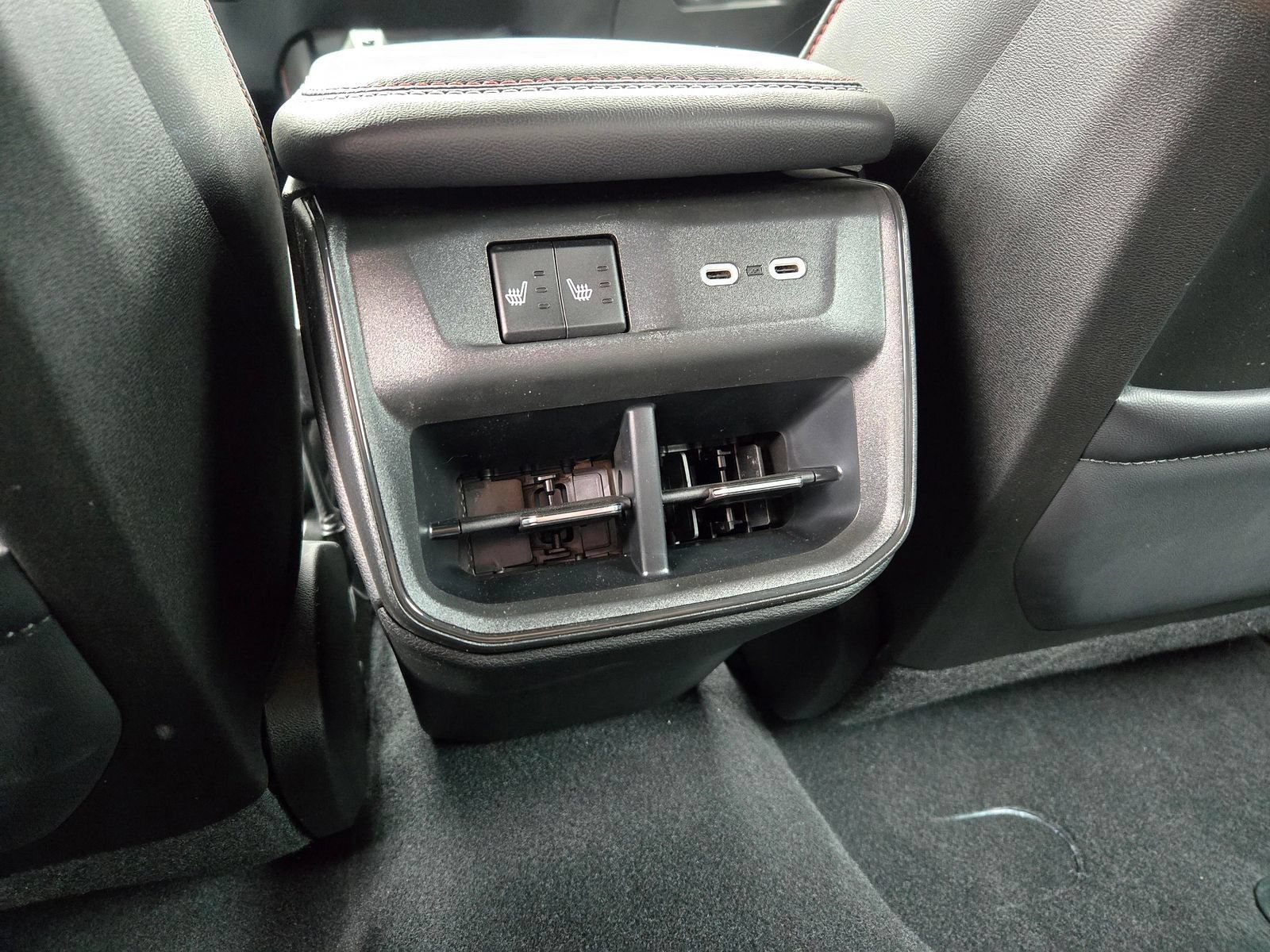 New 2026 Dodge Charger R/T w/ Performance Handling Group AWD/4WD image 6