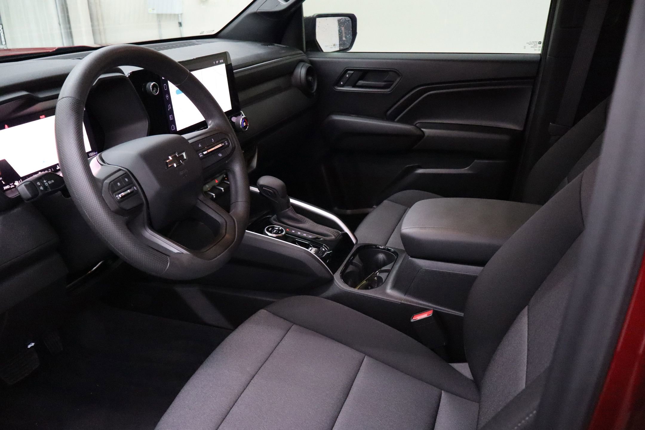 Used 2025 Chevrolet Colorado Trail Boss image 23