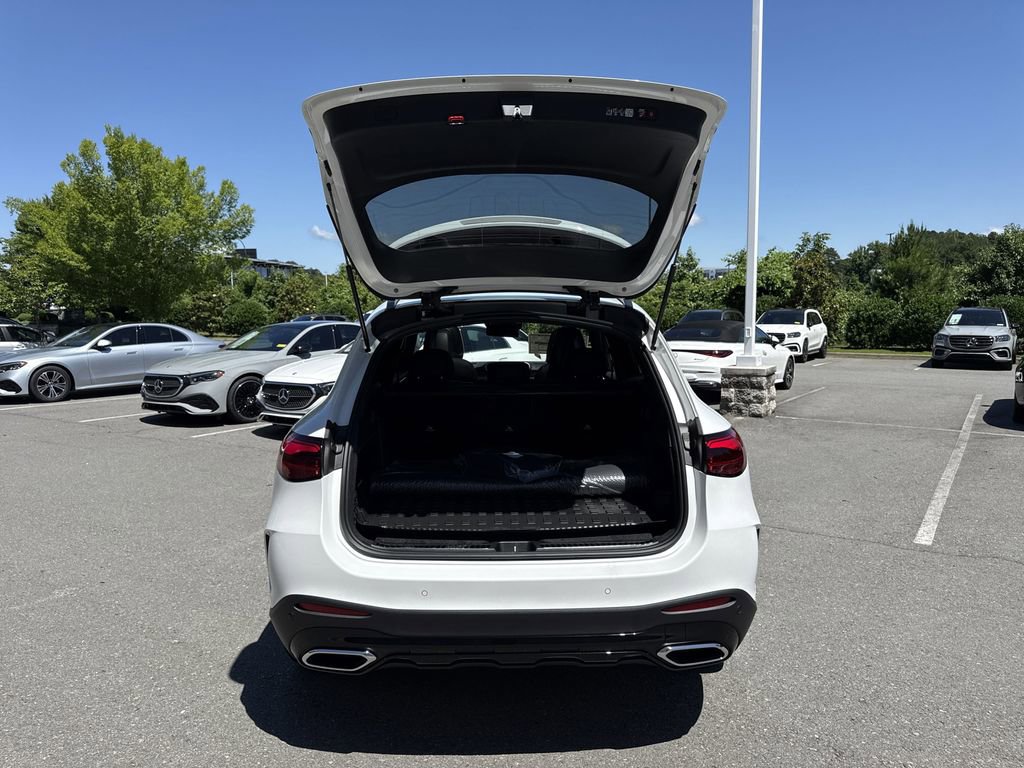 New 2025 Mercedes-Benz GLC 350e 4MATIC image 15