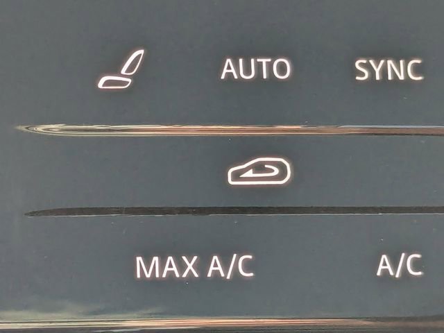 Used 2021 Jaguar F-PACE R-Dynamic S image 24