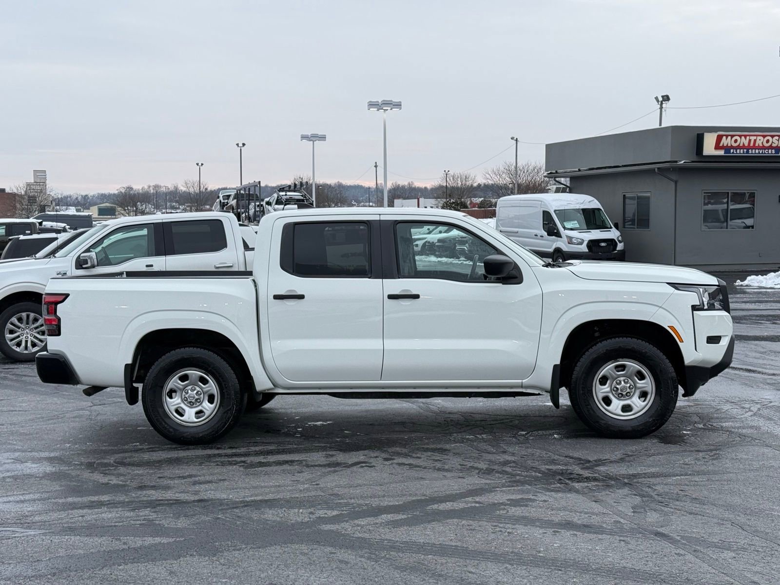 Used 2022 Nissan Frontier S w/ Technology Package image 2