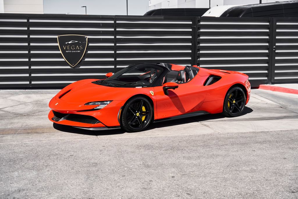 Used 2025 Ferrari SF90 Spider image 5