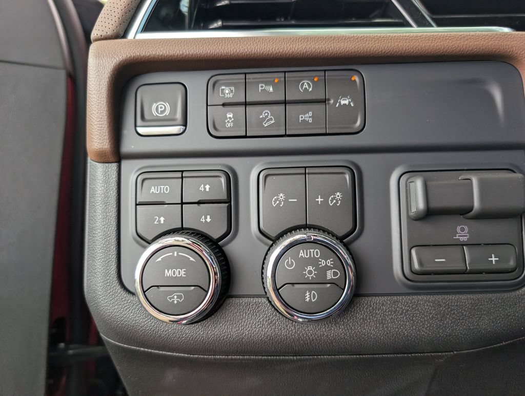 New 2026 Chevrolet Tahoe High Country AWD/4WD image 28
